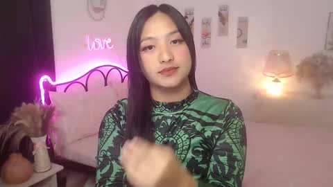 Snapshot of slave_amanda69 chatting on 14, 10, 2025 Queen Cyrine online show from 14, 10, 2025