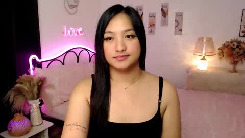 Snapshot of slave_amanda69 chatting on 23, 10, 2025 Queen Cyrine online show from 23, 10, 2025