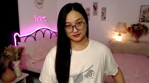 Snapshot of slave_amanda69 chatting on 12, 11, 2025 Queen Cyrine online show from 12, 11, 2025