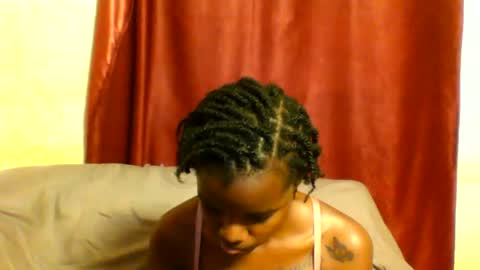 Snapshot of sleek_ass chatting on 28, 2, 2025 sleek_ass online show from 28, 2, 2025