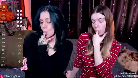 Snapshot of sleepingduo chatting on 23, 10, 2025 Hi We are Iva and Angela Nice to meet u 3 online show from 23, 10, 2025