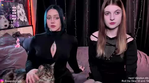 Snapshot of sleepingduo chatting on 4, 12, 2025 Hi We are Iva and Angela Nice to meet u 3 online show from 4, 12, 2025