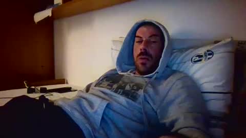 Snapshot of slevin1983 chatting on 31, 12, 2024 slevin online show from 31, 12, 2024