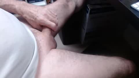 sliderguy699 online show from 17, 2, 2026