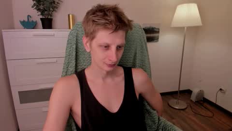 Andy online show from 5, 10, 2025