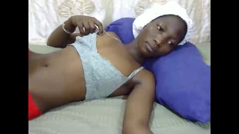 Snapshot of slim_kiteey chatting on 8, 10, 2025 slim_kiteey online show from 8, 10, 2025