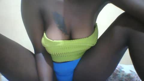 slim_petite_ebony online show from 30, 1, 2025