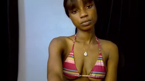 Snapshot of slim_petitqueen chatting on 9, 11, 2025 Alice online show from 9, 11, 2025