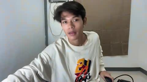 Snapshot of slim_sensation chatting on 8, 10, 2025 slim_sensation online show from 8, 10, 2025