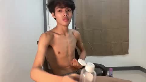 Snapshot of slim_sensation chatting on 13, 10, 2025 slim_sensation online show from 13, 10, 2025