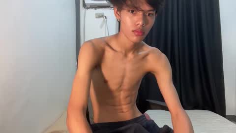 Snapshot of slim_sensation chatting on 5, 11, 2025 slim_sensation online show from 5, 11, 2025