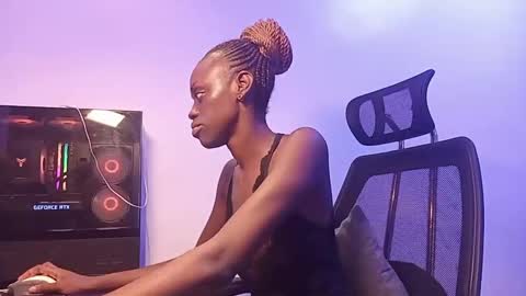 Snapshot of slimbaby16 chatting on 11, 9, 2025 Slim online show from 11, 9, 2025