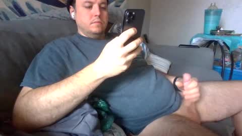 Snapshot of slimjim2090 chatting on 10, 2, 2025 slimjim2090 online show from 10, 2, 2025