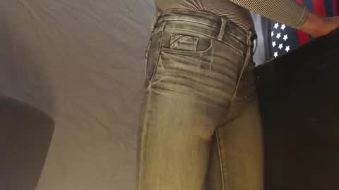 Snapshot of slimzen5ever chatting on 22, 11, 2025 slimzen5ever online show from 22, 11, 2025