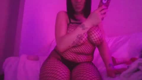 SlipNmyWetty online show from 6, 3, 2025