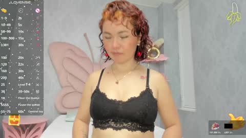 Paola  online show from 4, 3, 2025