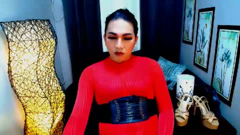 Snapshot of sluthotcummer69x chatting on 2, 12, 2024 EMPRESS GODDESS KRISTINE online show from 2, 12, 2024