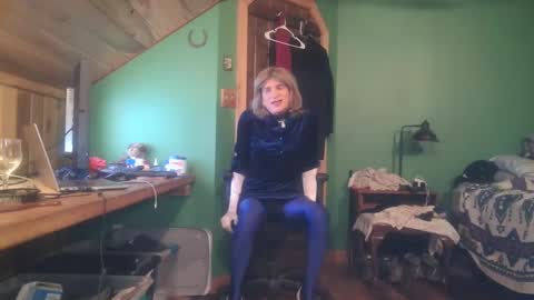 slutjennifertransxx online show from 23, 9, 2025