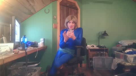 slutjennifertransxx online show from 4, 10, 2025