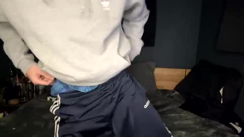 slutsandblunts online show from 2, 2, 2026