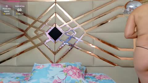 Snapshot of sluttyandmature chatting on 15, 12, 2025 MARCELA online show from 15, 12, 2025