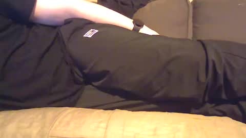 smallandshy1980 online show from 18, 1, 2026