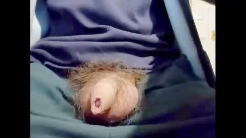 Small Hairy Uncut online show from 15, 9, 2025