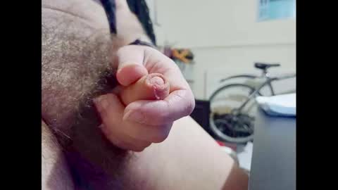 Small Hairy Uncut online show from 6, 10, 2025