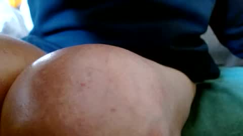 Snapshot of smallmalelass chatting on 15, 10, 2025 smallmalelass online show from 15, 10, 2025