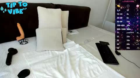 Alex online show from 12, 10, 2025