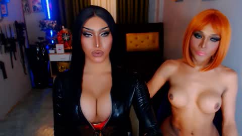 Snapshot of smasherqueen chatting on 29, 11, 2025 smasherqueen online show from 29, 11, 2025