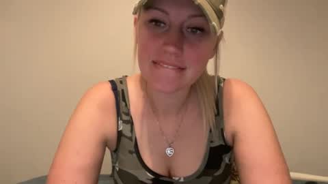 Snapshot of smexxii93 chatting on 9, 12, 2024 smexxii93 online show from 9, 12, 2024