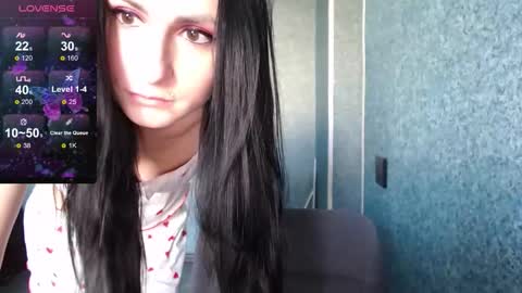 smile_cute_fox online show from 29, 9, 2025