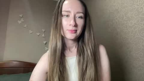 smilequeen_ online show from 10, 10, 2025