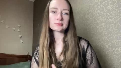 smilequeen_ online show from 23, 10, 2025