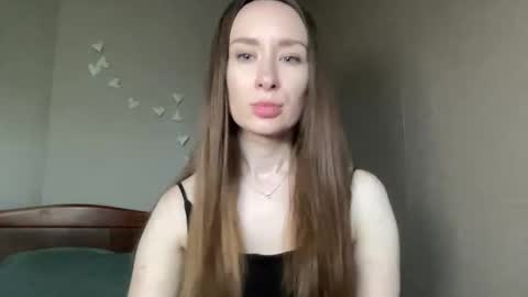 smilequeen_ online show from 28, 10, 2025