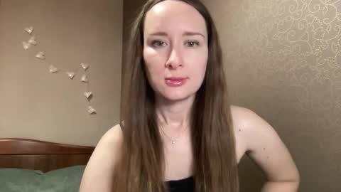 smilequeen_ online show from 3, 11, 2025