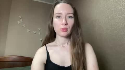 smilequeen_ online show from 9, 11, 2025