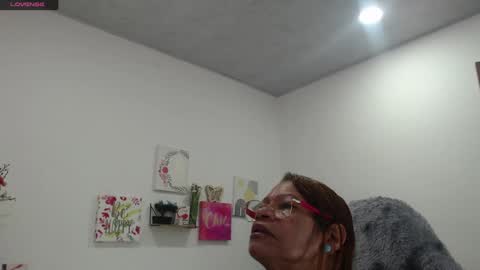 Smileth online show from 25, 9, 2025
