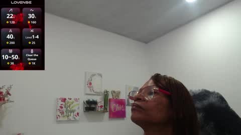 Smileth online show from 2, 10, 2025