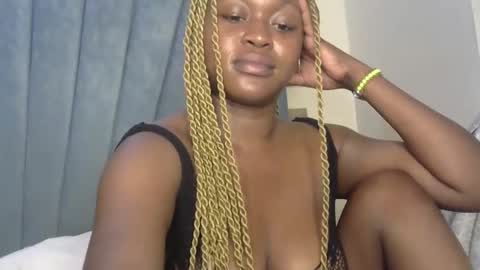 smiley_berry online show from 10, 11, 2025