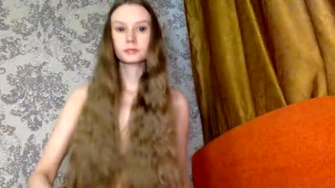 Snapshot of smileyyg chatting on 25, 11, 2025 Noname online show from 25, 11, 2025