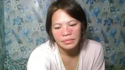 Snapshot of smilinglady27 chatting on 21, 11, 2025 smilinglady27 online show from 21, 11, 2025