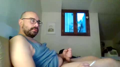 Snapshot of smoker985 chatting on 3, 12, 2025 smoker985 online show from 3, 12, 2025