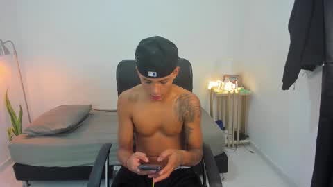 snak_master1 online show from 6, 10, 2025