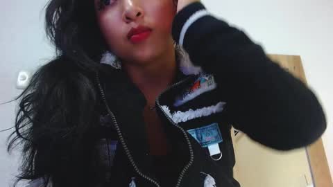 Snapshot of sneakyy_fantasy chatting on 20, 12, 2024 Hellen  online show from 20, 12, 2024