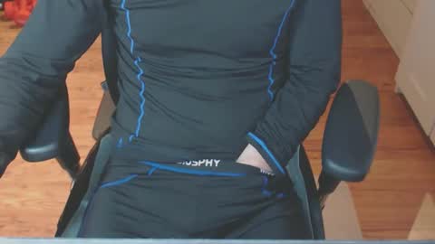 Snapshot of snooze85 chatting on 20, 10, 2025 Cbt-Slave online show from 20, 10, 2025