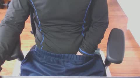 Snapshot of snooze85 chatting on 2, 11, 2025 Cbt-Slave online show from 2, 11, 2025