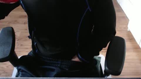 Snapshot of snooze85 chatting on 17, 11, 2025 Cbt-Slave online show from 17, 11, 2025