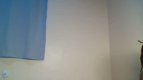 Snowie eyes online show from 15, 12, 2025